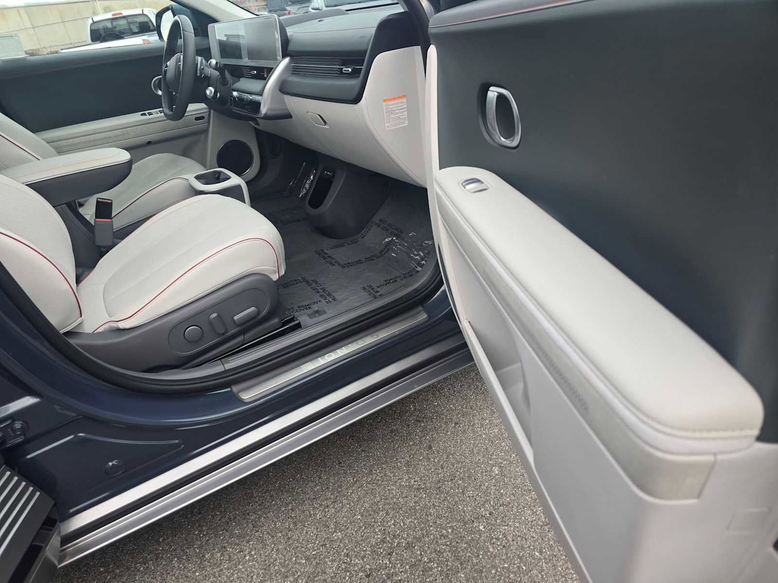 Used 2024 Hyundai Ioniq 5 Limited image 10