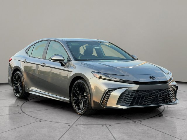 Certified 2026 Toyota Camry SE w/ Convenience Package FWD image 8