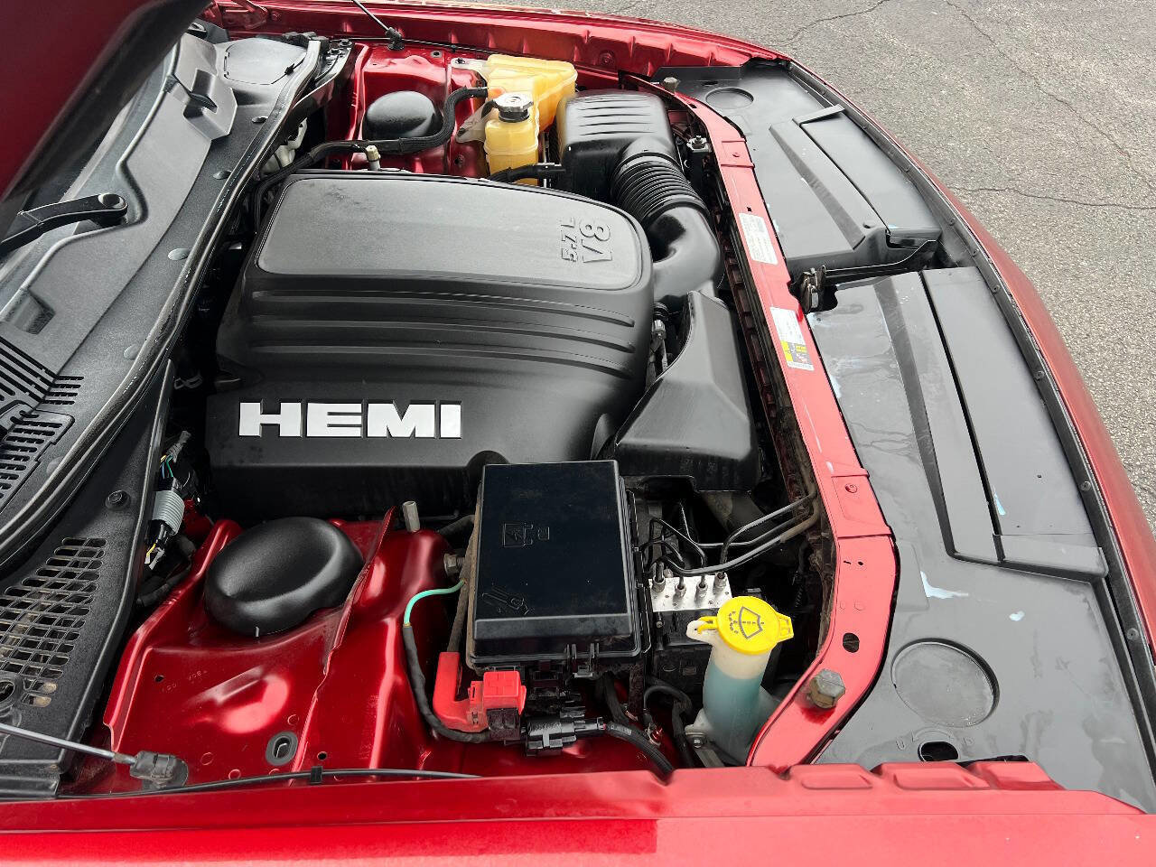 Used 2014 Dodge Challenger R/T image 38