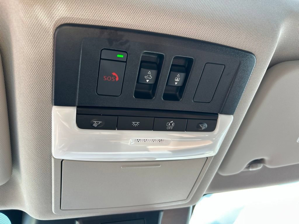 Certified 2024 Nissan Rogue Platinum FWD image 41