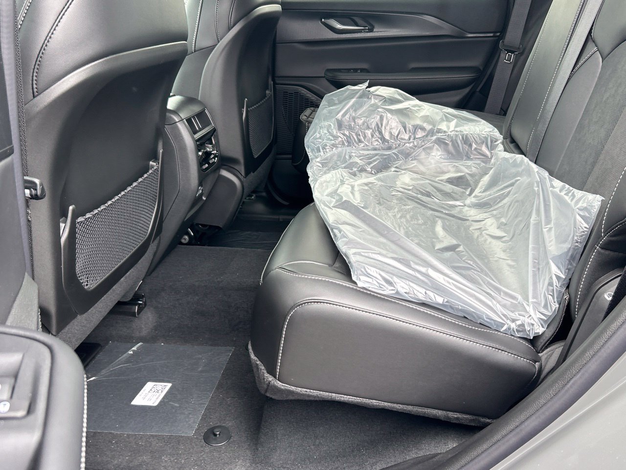 New 2027 Jeep Grand Cherokee Laredo X AWD/4WD image 11