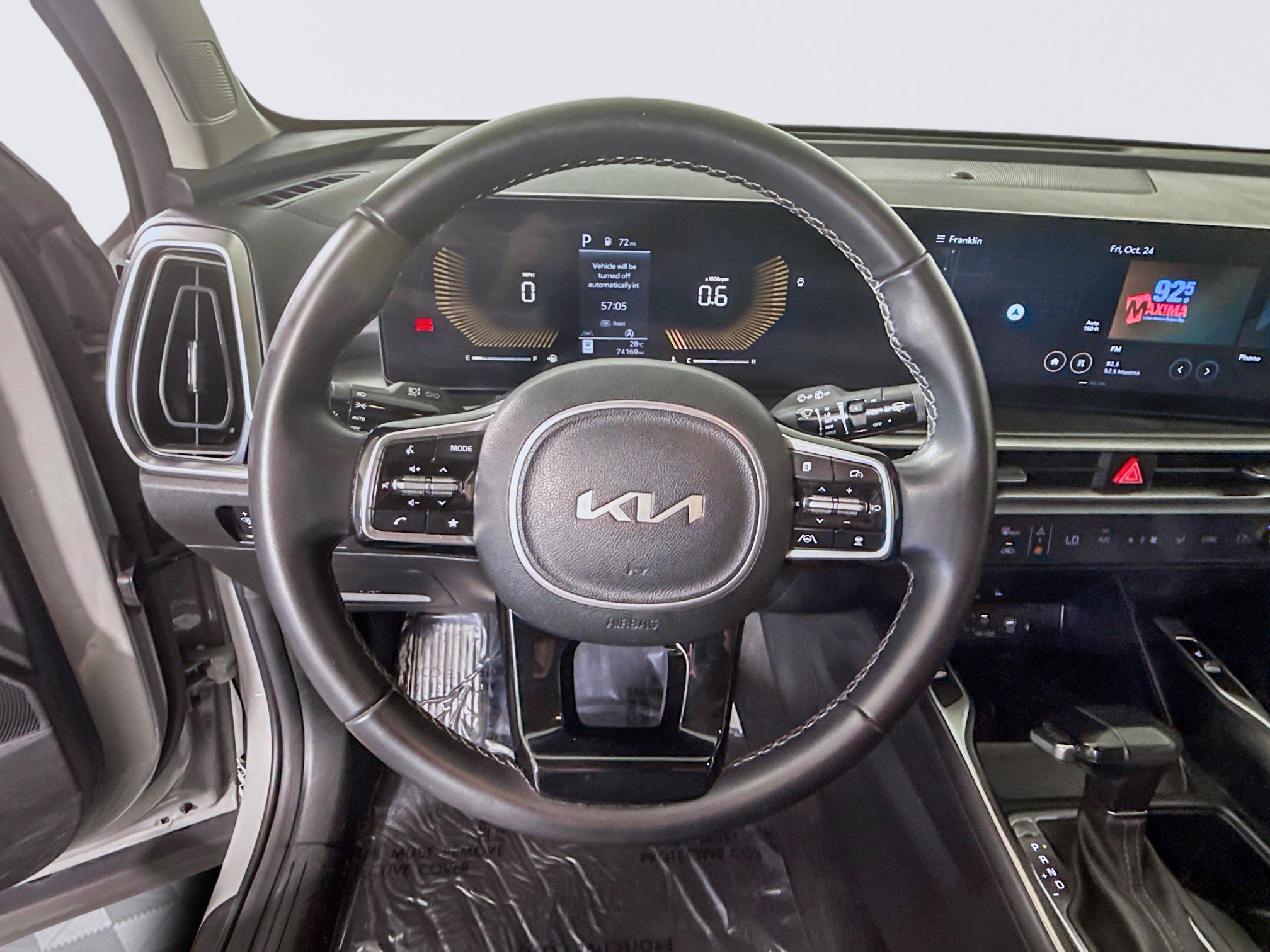 Used 2024 Kia Sorento S image 13