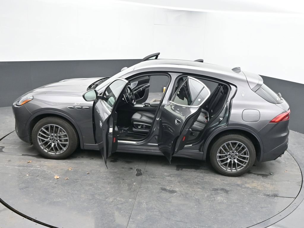 Used 2024 Maserati Grecale GT image 65