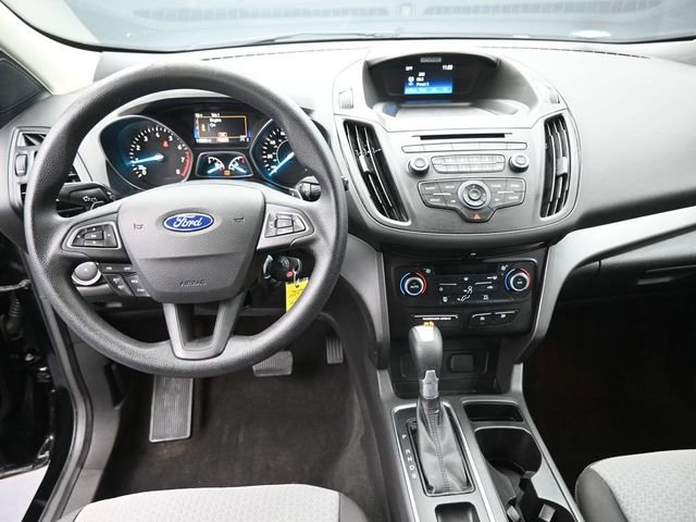 Used 2017 Ford Escape SE image 25
