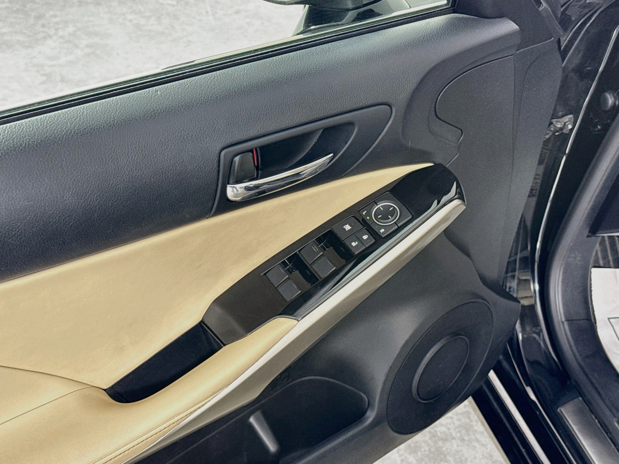 Used 2015 Lexus IS 250 AWD w/ Navigation System Package image 20