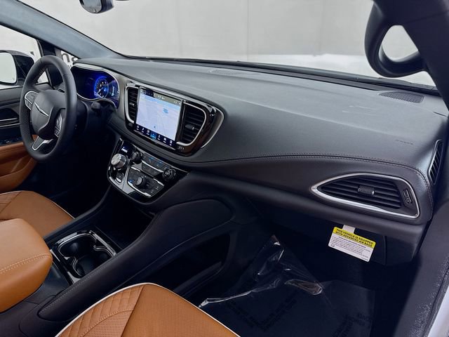 New 2026 Chrysler Pacifica Pinnacle image 29