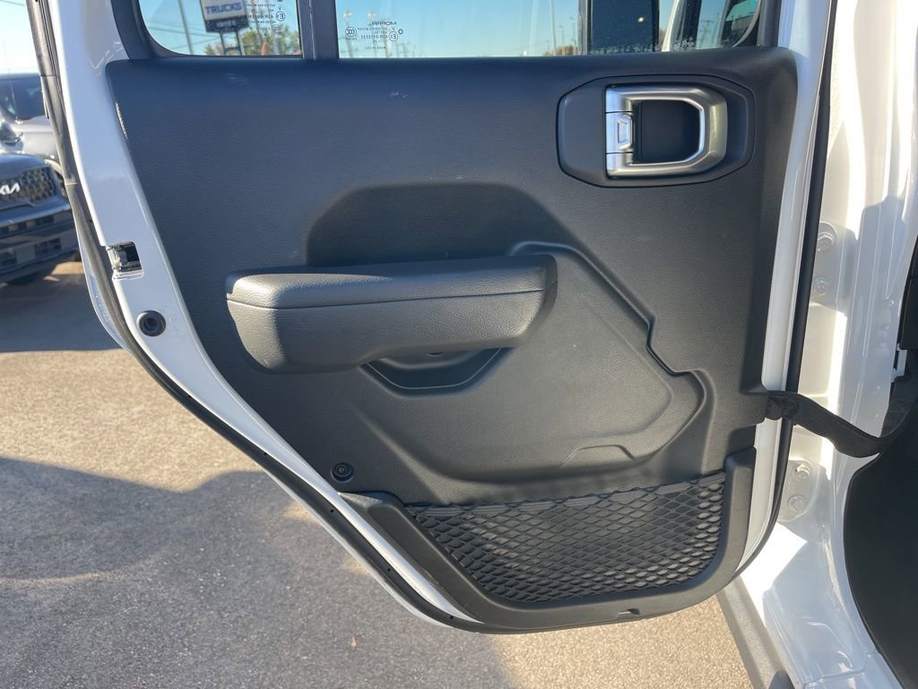 Used 2025 Jeep Wrangler Unlimited Rubicon image 27