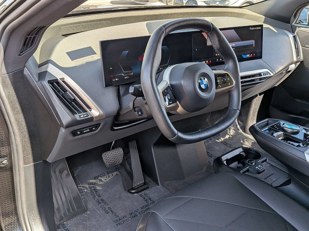 Certified 2026 BMW iX xDrive45 w/ Premium Package AWD/4WD image 8
