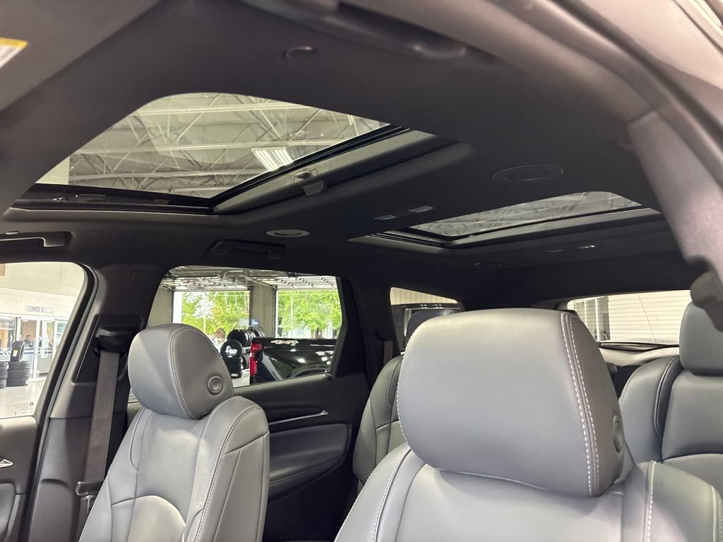 Used 2023 Buick Enclave Essence w/ Experience Buick Package AWD/4WD image 12