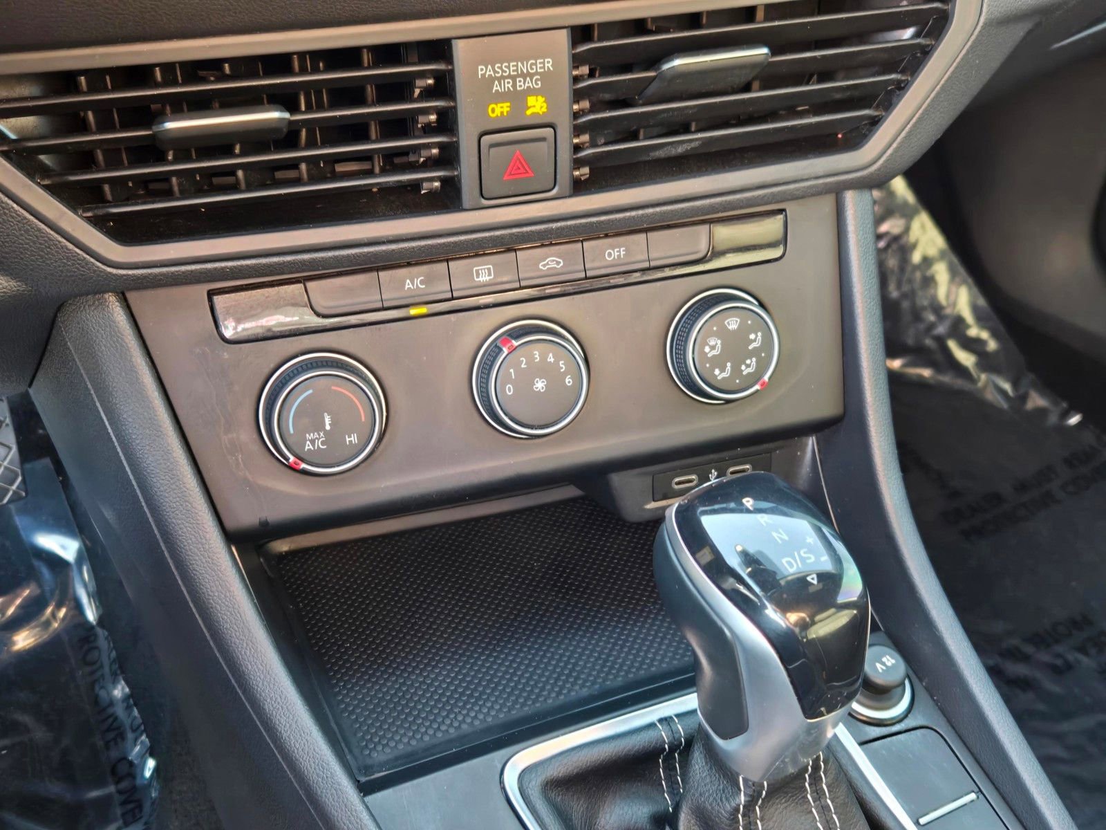 Used 2022 Volkswagen Jetta Sport image 15