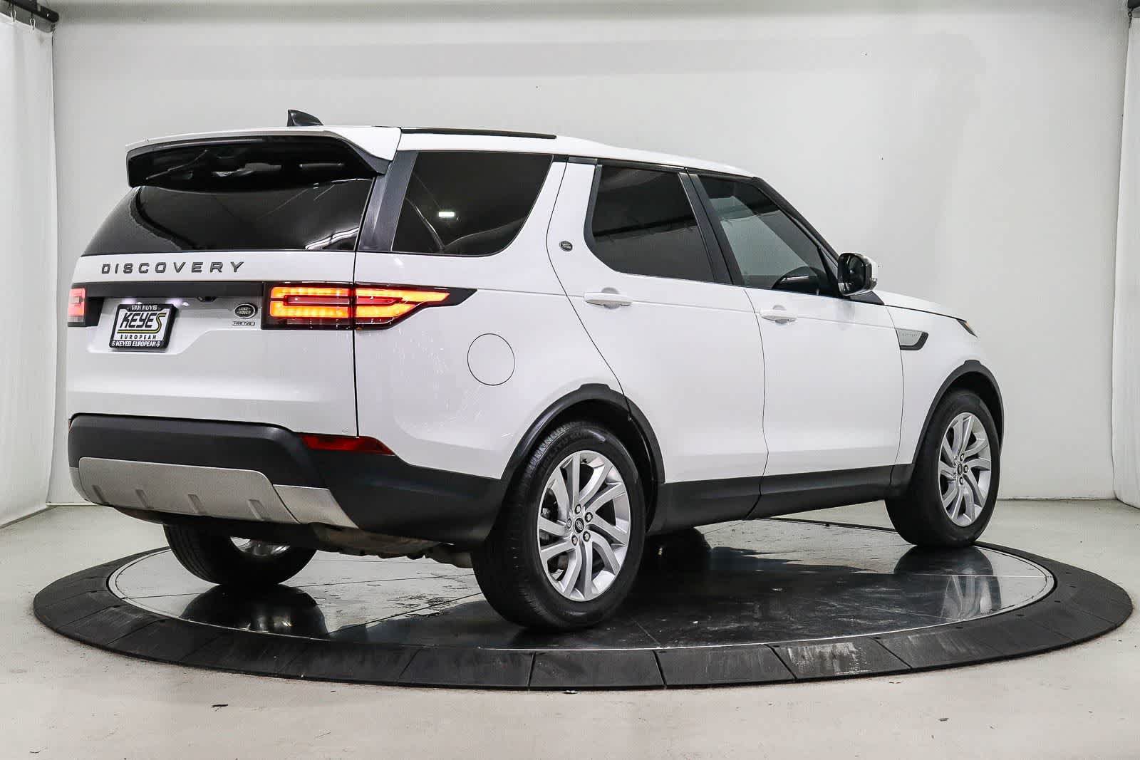 Used 2018 Land Rover Discovery HSE AWD/4WD image 4