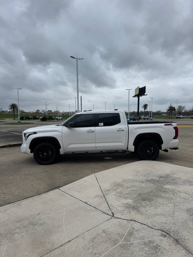 Used 2026 Toyota Tundra SR5 w/ SX Package AWD/4WD image 6