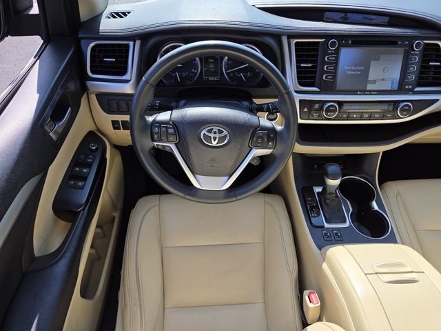 Used 2016 Toyota Highlander XLE w/ Protection Package #3 AWD/4WD image 24