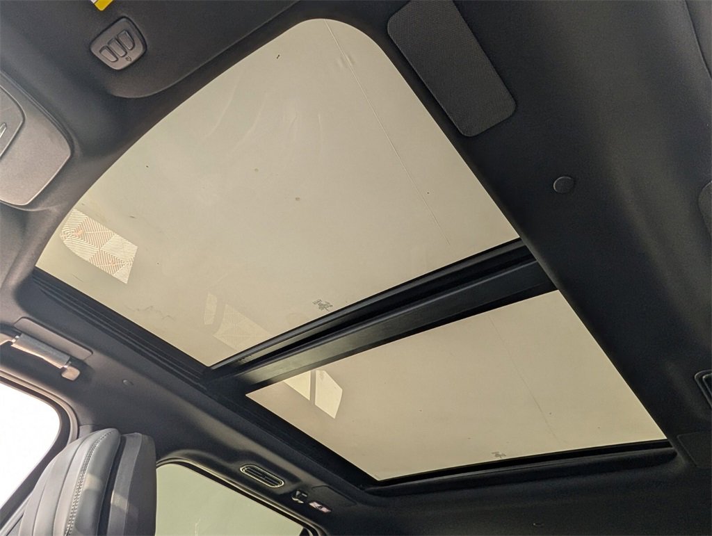 New 2025 Lincoln Navigator L Reserve w/ Jet Appearance Package image 11