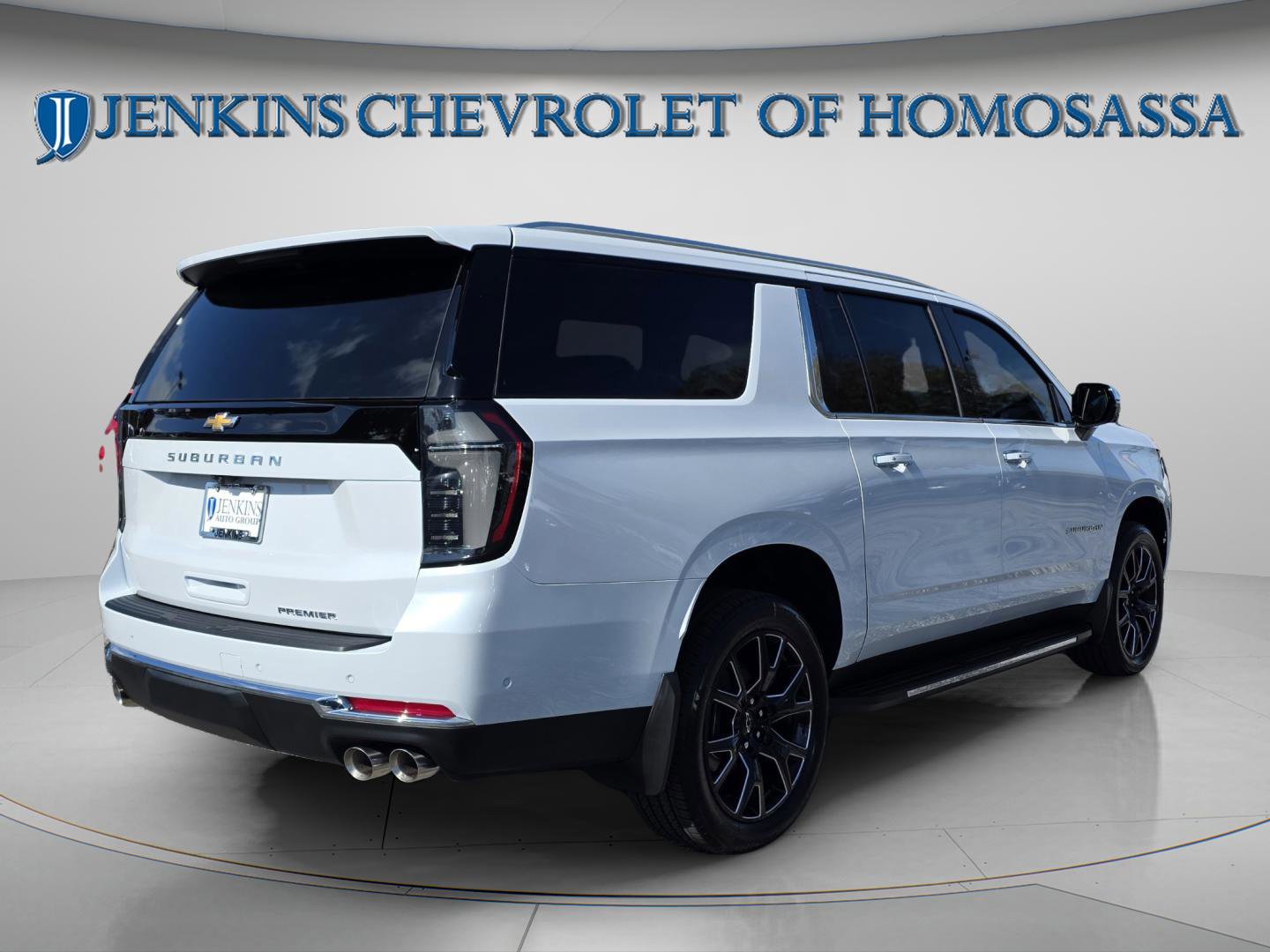 New 2026 Chevrolet Suburban Premier image 4