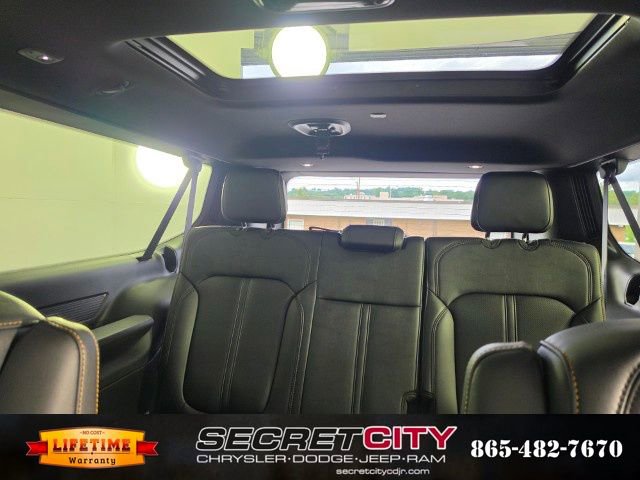 New 2026 Jeep Grand Wagoneer L 4WD image 33