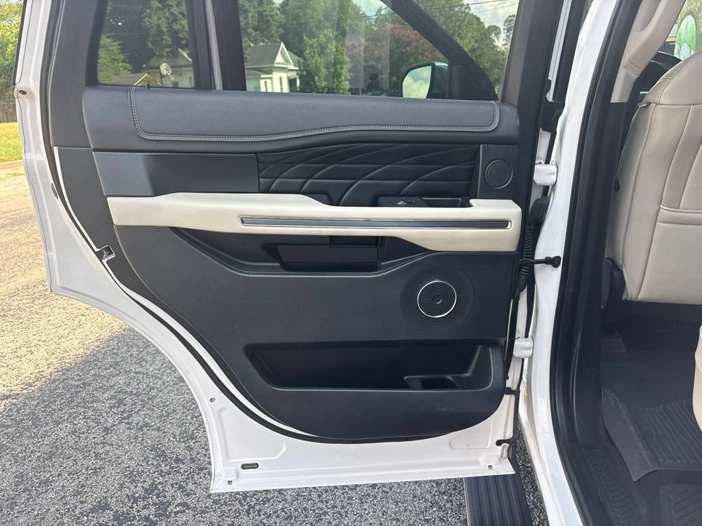 Used 2019 Ford Expedition Platinum AWD/4WD image 23