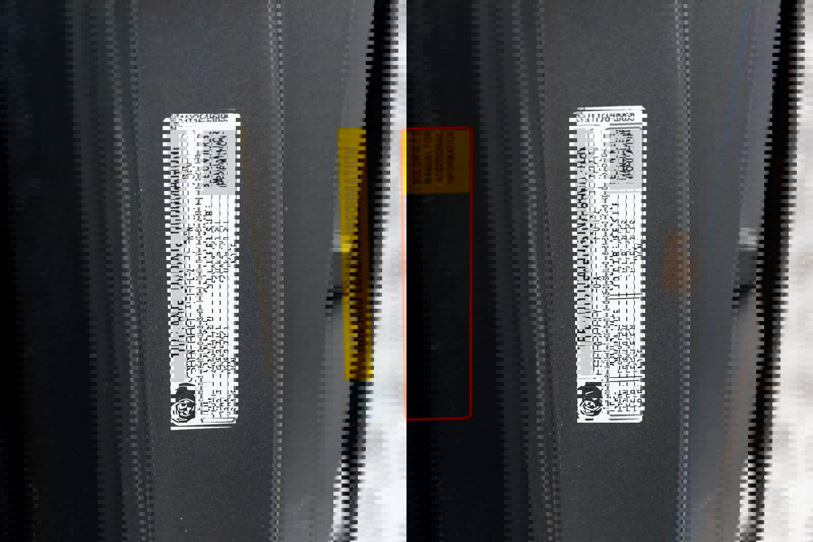 Used 2015 Chevrolet Corvette Z06 w/ 3LZ Preferred Equipment Group image 30