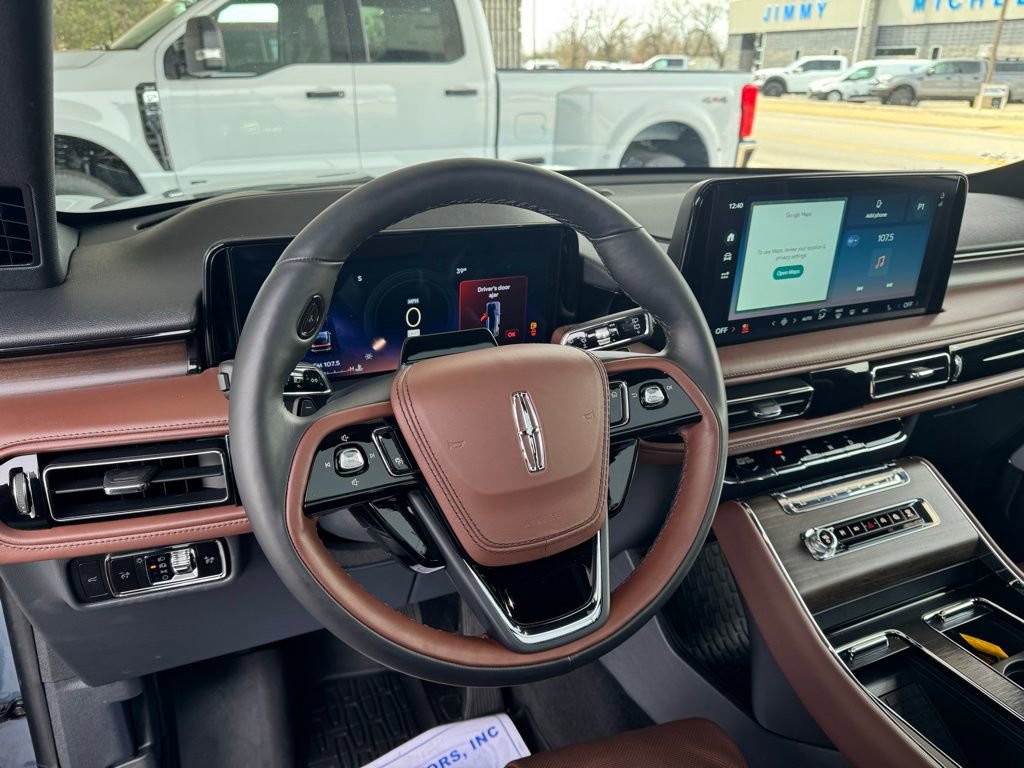 Used 2025 Lincoln Aviator Reserve w/ Luxury Package AWD/4WD image 8