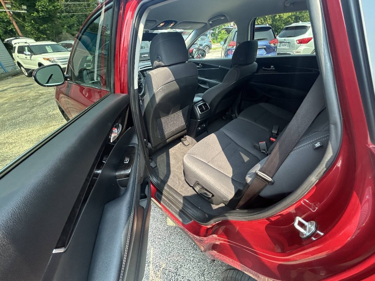 Used 2017 Kia Sorento AWD image 7