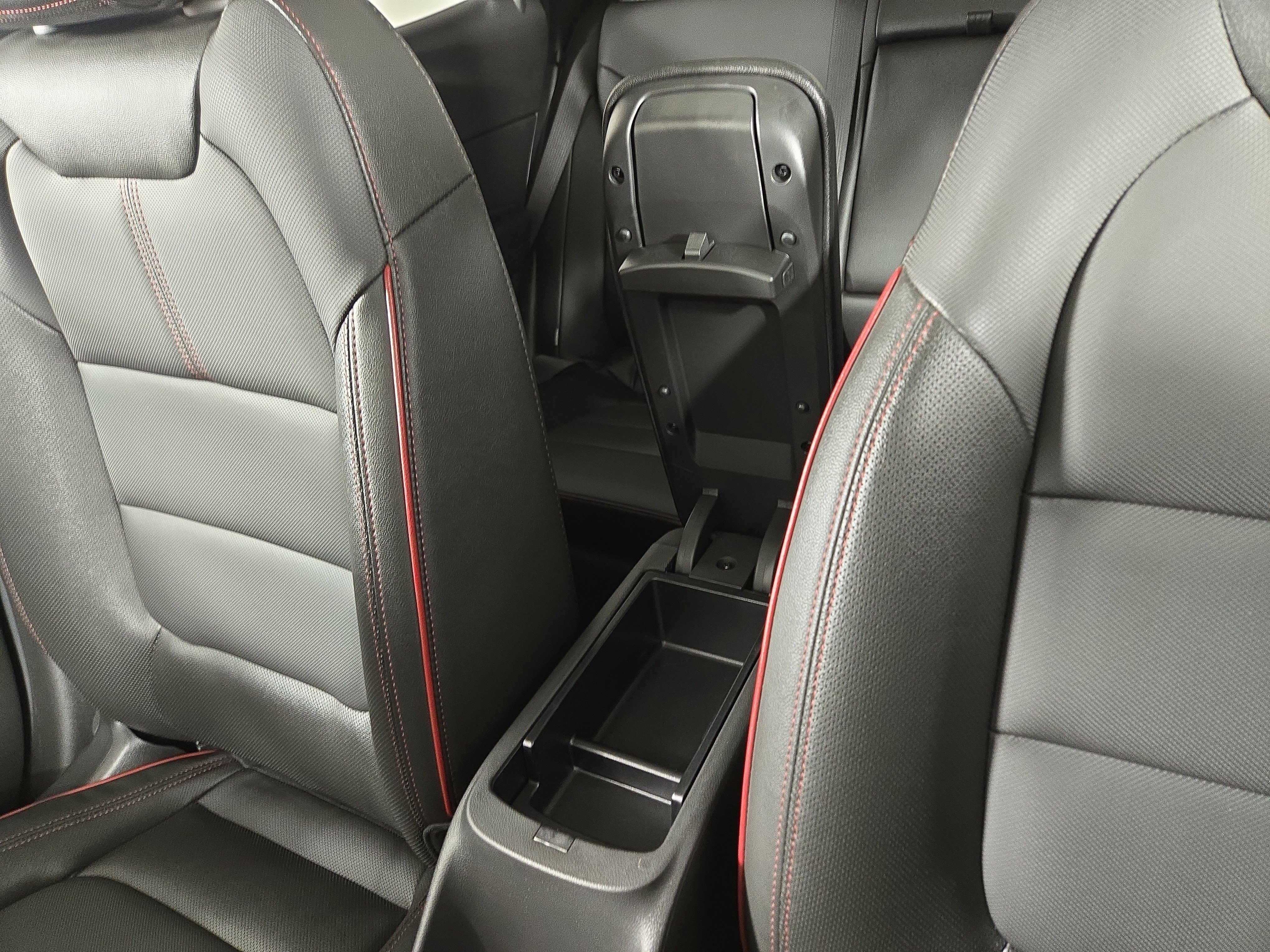 Certified 2025 Chevrolet TrailBlazer RS w/ Convenience Package image 28