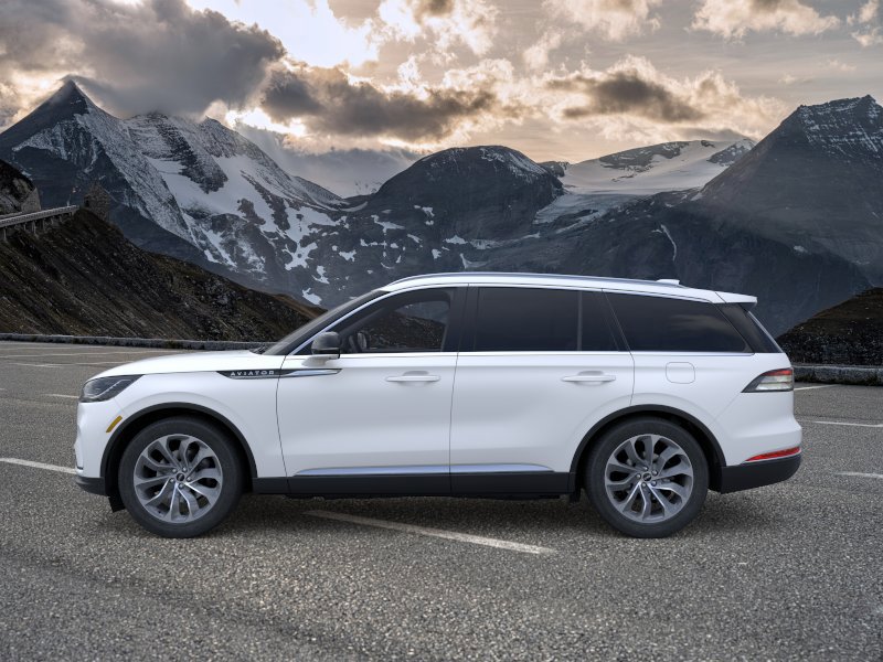 New 2026 Lincoln Aviator Reserve w/ Illumination Package AWD/4WD image 3