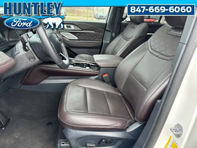 Used 2025 Ford Explorer Platinum w/ Ultimate Package image 22