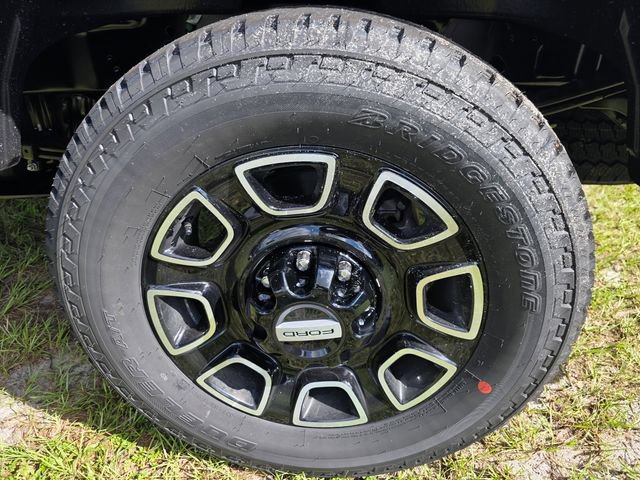 New 2027 Ford F250 Platinum w/ FX4 Off-Road Package AWD/4WD image 33