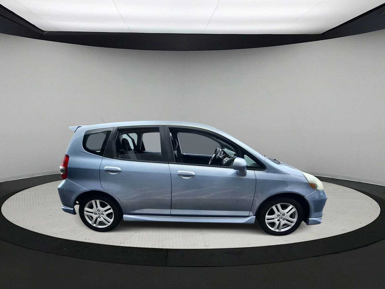 Used 2008 Honda Fit Sport image 9