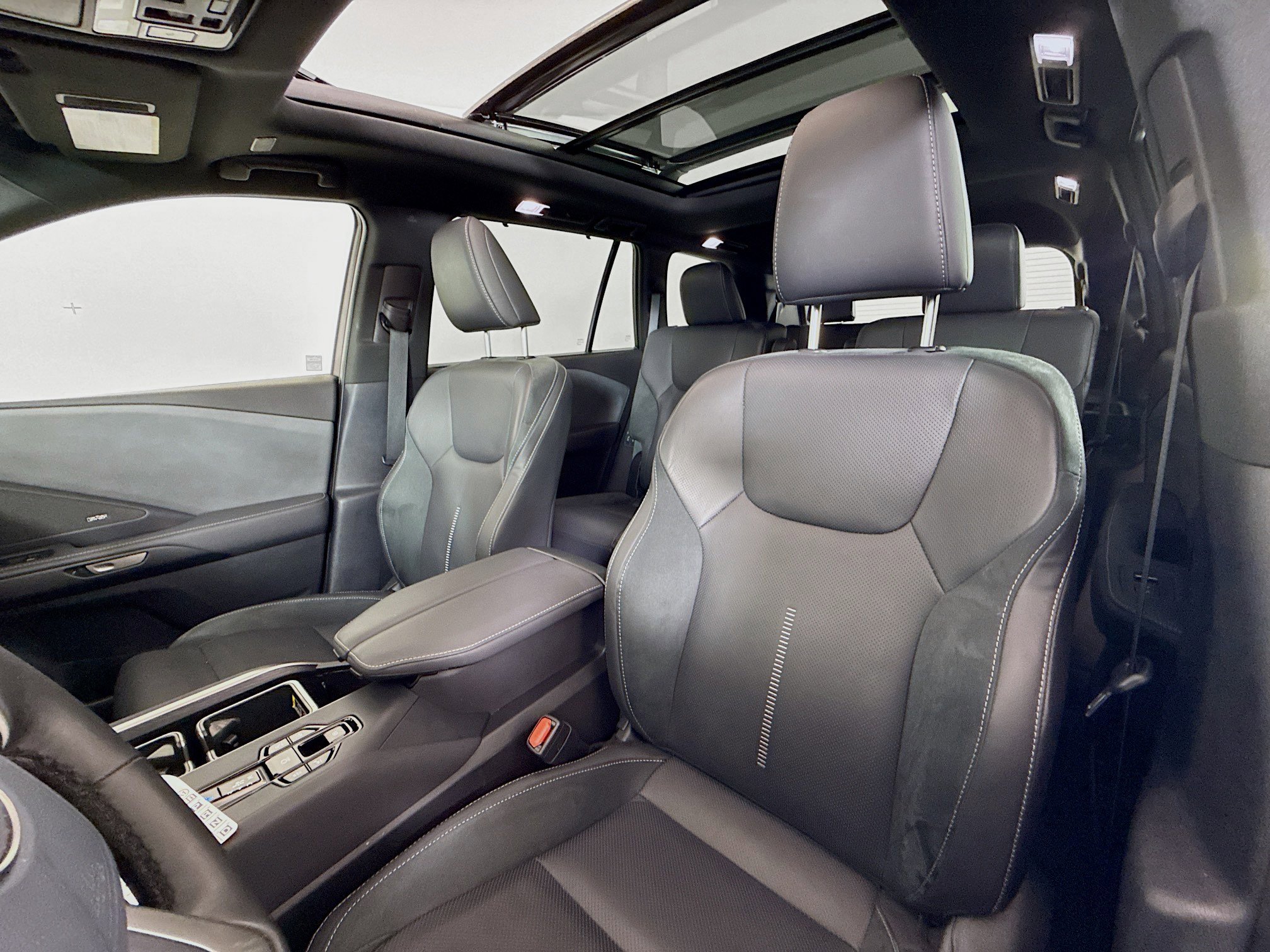 Used 2025 Lexus TX 350 AWD w/ Technology Package image 11