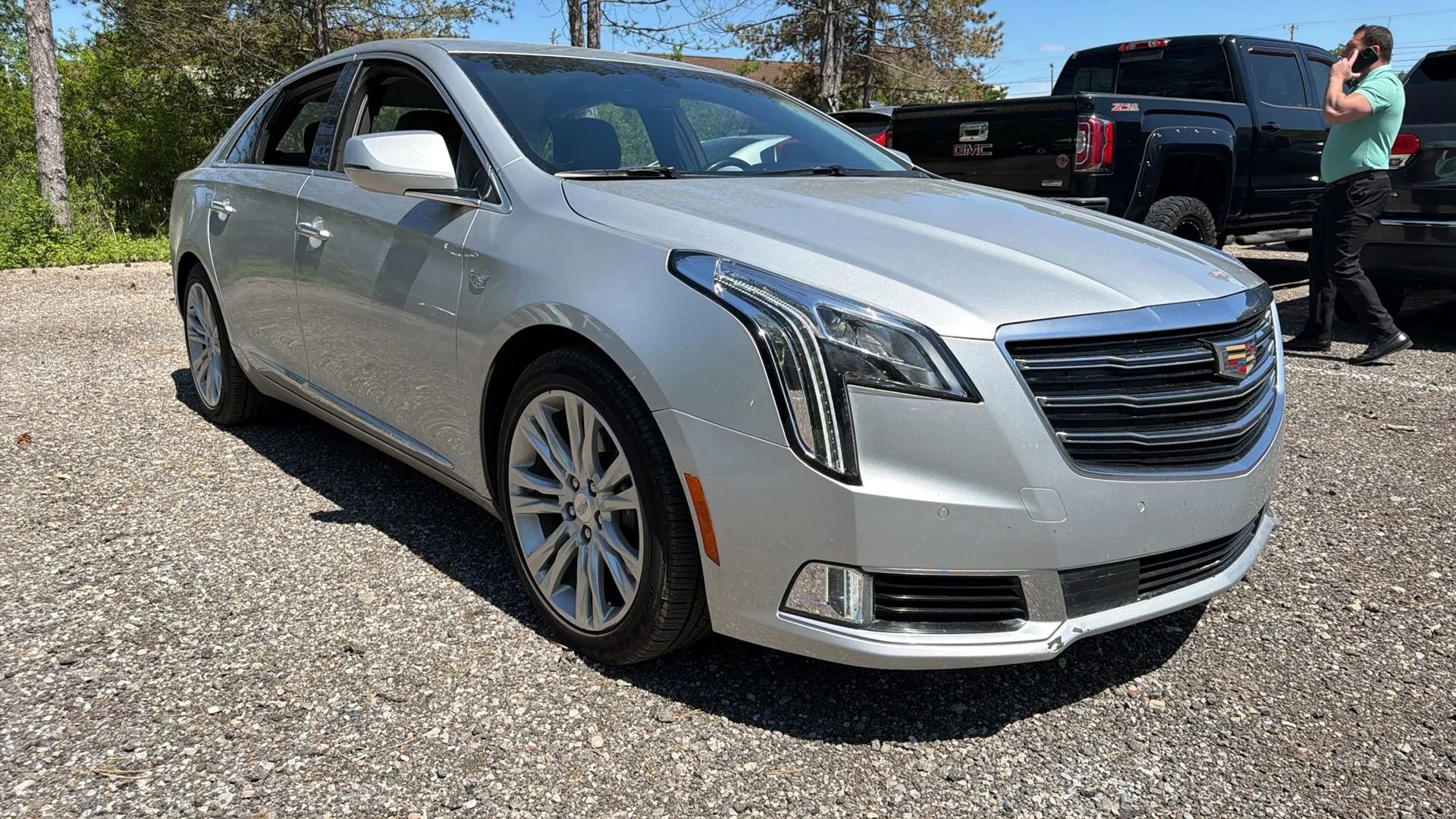 Used 2018 Cadillac XTS Luxury AWD/4WD image 3