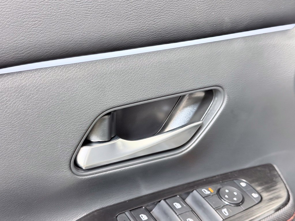 New 2027 Nissan Kicks SV w/ Rock Creek Edition AWD/4WD image 9