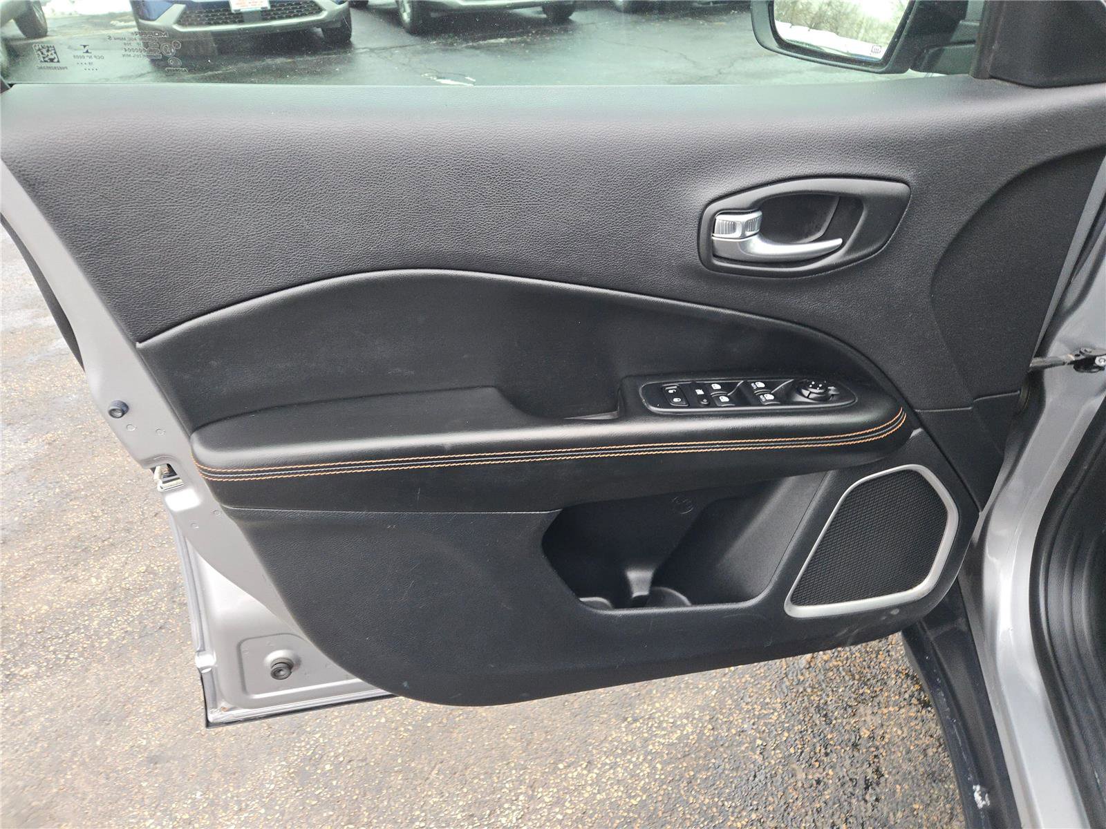 Used 2020 Jeep Compass Limited image 21