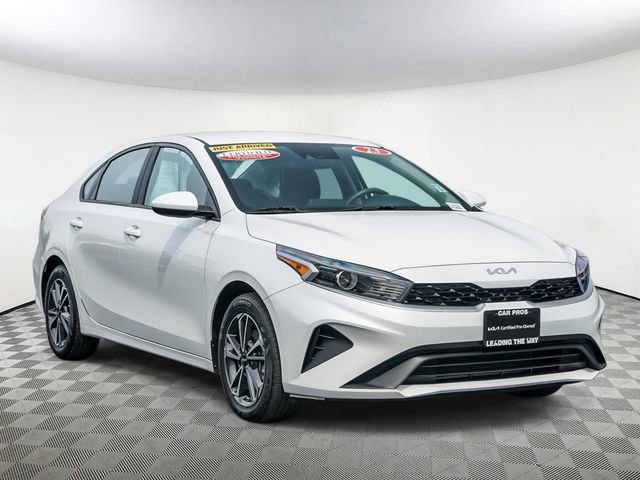 Used 2023 Kia Forte LXS image 5