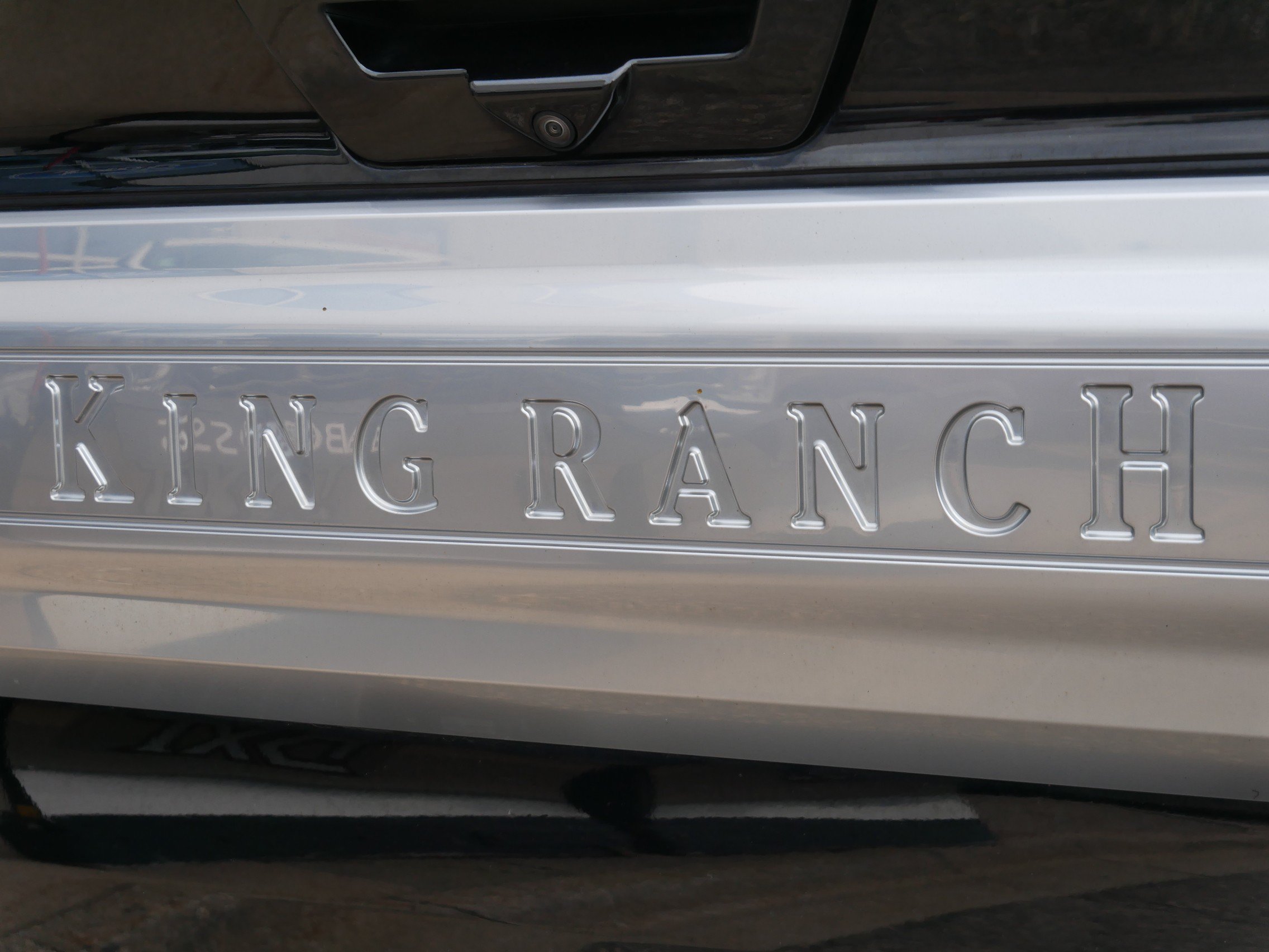 Used 2019 Ford F150 King Ranch w/ Equipment Group 601A Luxury AWD/4WD image 4