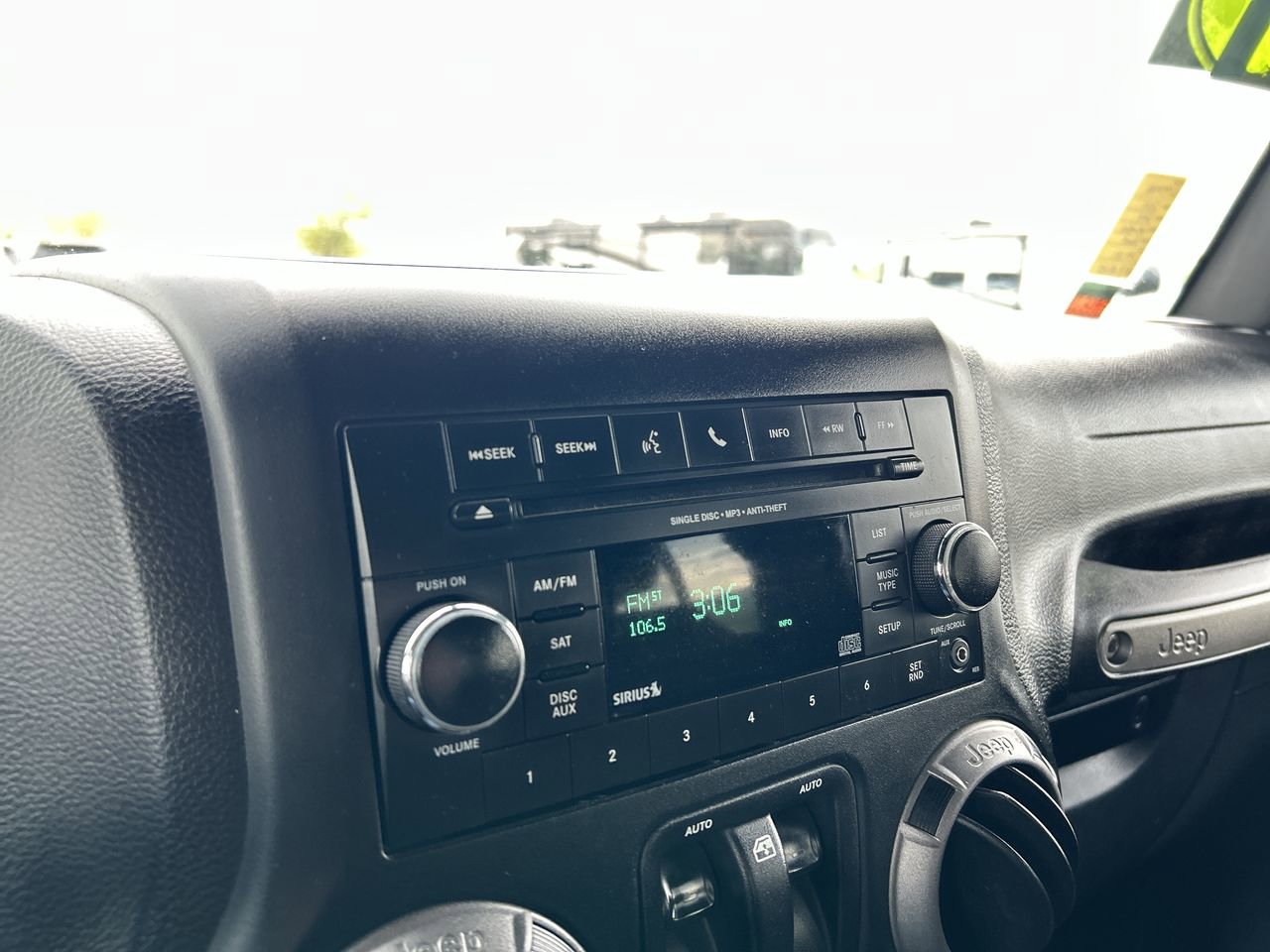 Used 2015 Jeep Wrangler Sport AWD/4WD image 25