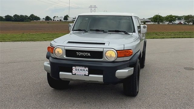 Used 2007 Toyota FJ Cruiser 2WD image 3