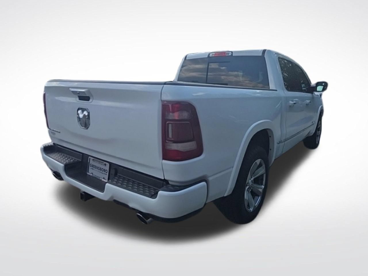 Used 2022 RAM 1500 Limited w/ Body Color Bumper Group RWD image 7