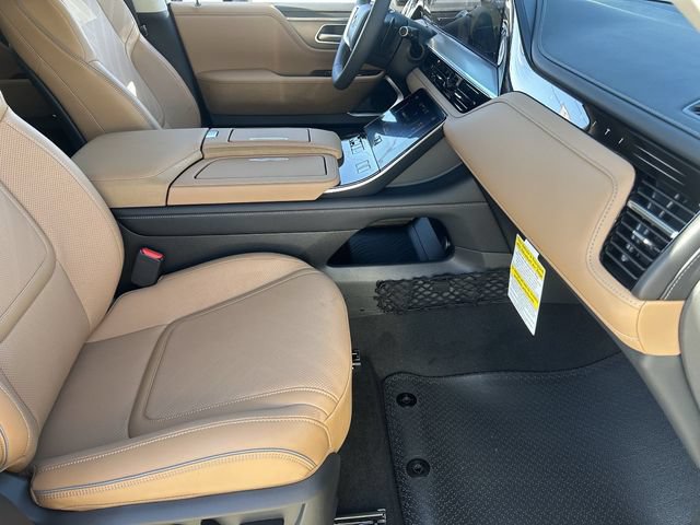 New 2027 INFINITI QX80 Luxe w/ Cargo Package AWD/4WD image 13