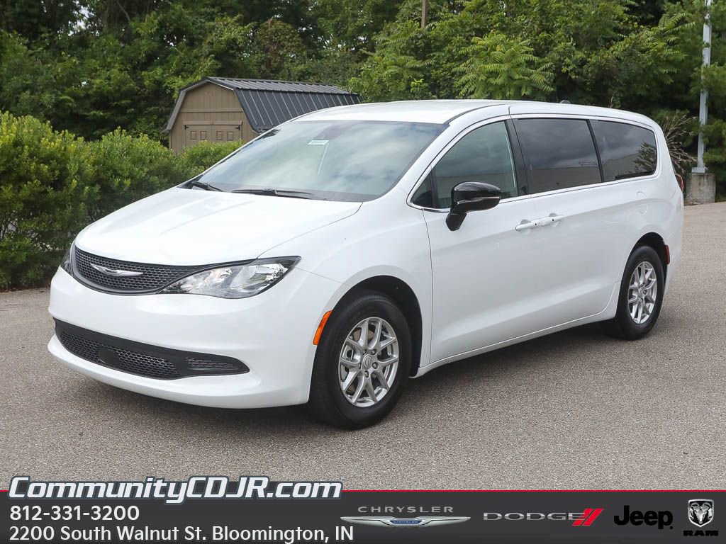 New 2026 Chrysler Voyager LX FWD image 2