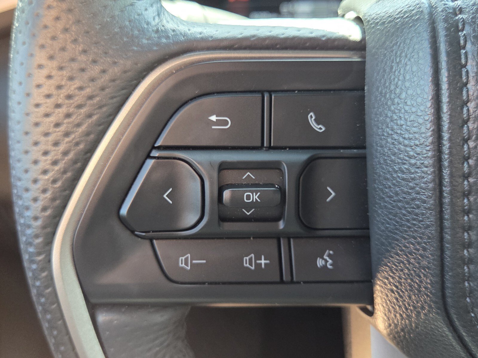 Used 2025 Toyota Tundra Limited RWD image 22