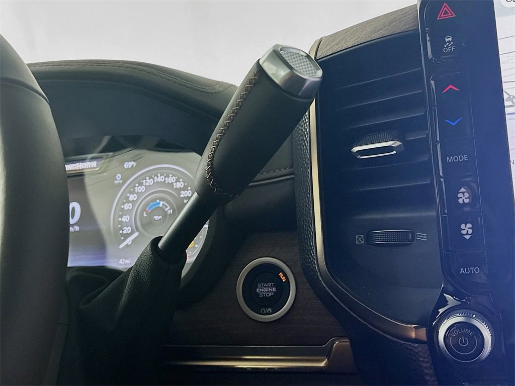 New 2026 RAM 2500 Limited w/ Towing Technology Group image 12