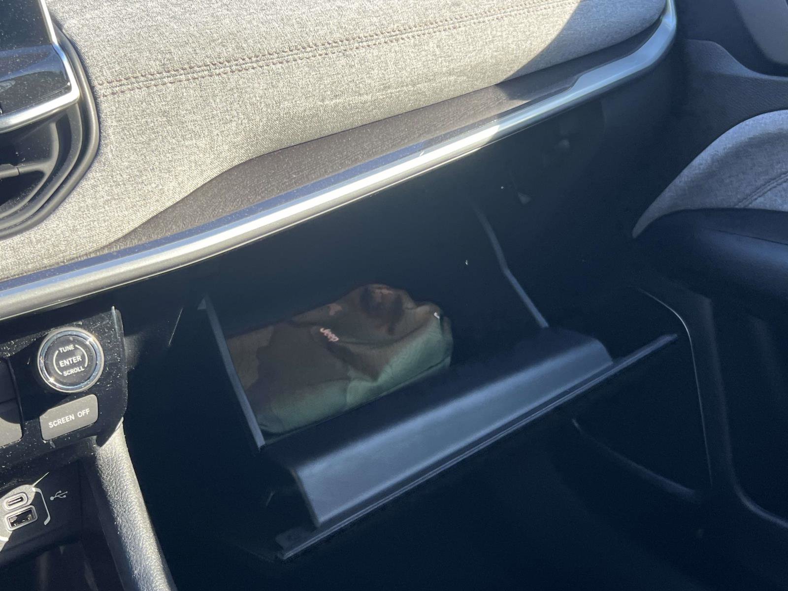 Used 2022 Jeep Compass Latitude AWD/4WD image 10