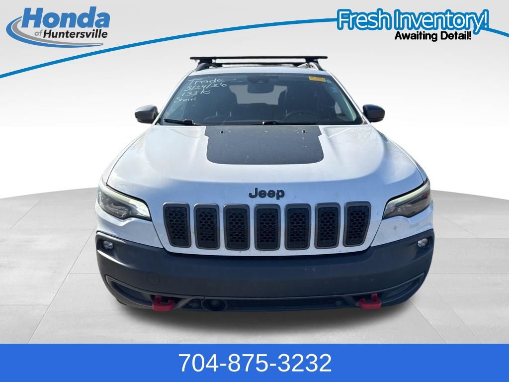 Used 2019 Jeep Cherokee Trailhawk image 3