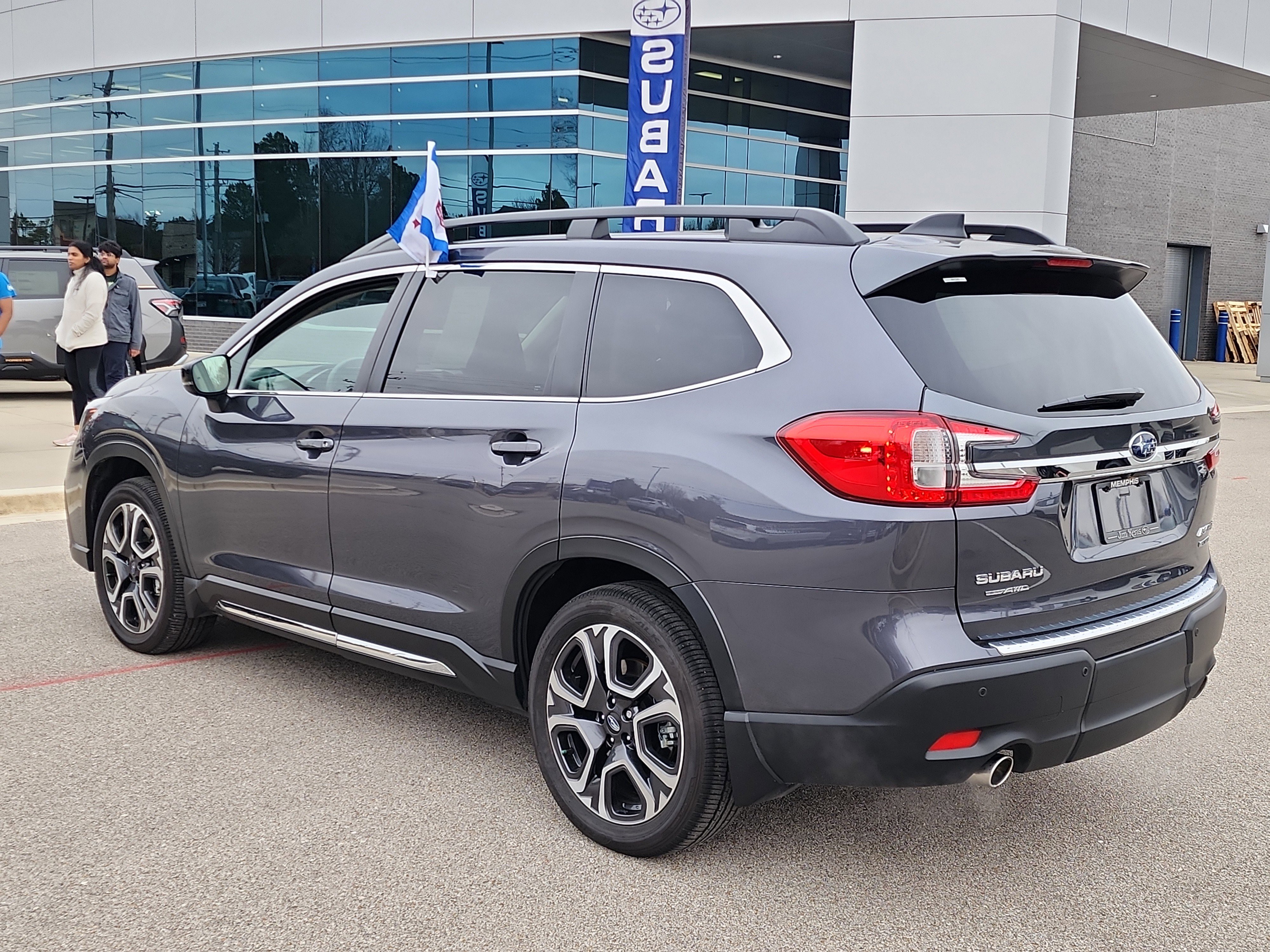 Certified 2025 Subaru Ascent Limited w/ Popular Package #1 image 5