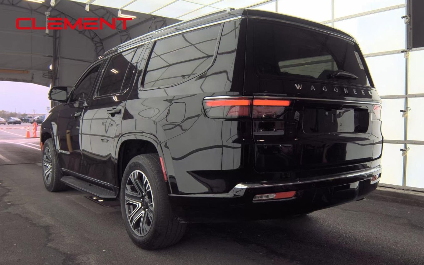 Used 2024 Jeep Wagoneer 2WD w/ Premium Group I image 9