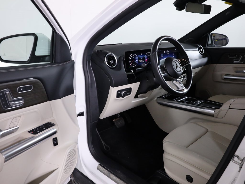 Certified 2026 Mercedes-Benz GLA 250 4MATIC image 37