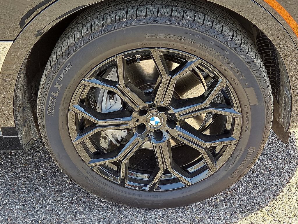 Used 2023 BMW X7 xDrive40i AWD/4WD image 10