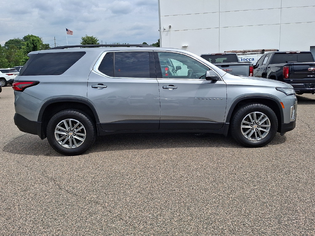 Used 2023 Chevrolet Traverse LT w/ LPO, Floor Liner Package AWD/4WD image 9