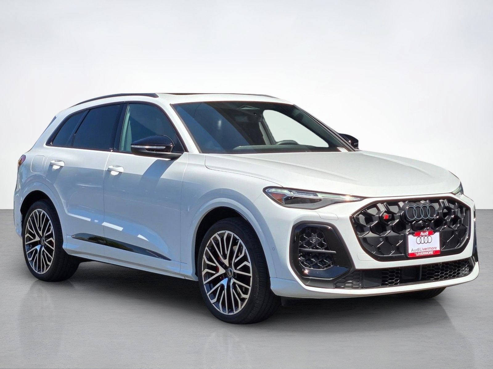 Used 2025 Audi SQ5 Premium Plus w/ Premium Plus Package AWD/4WD image 9